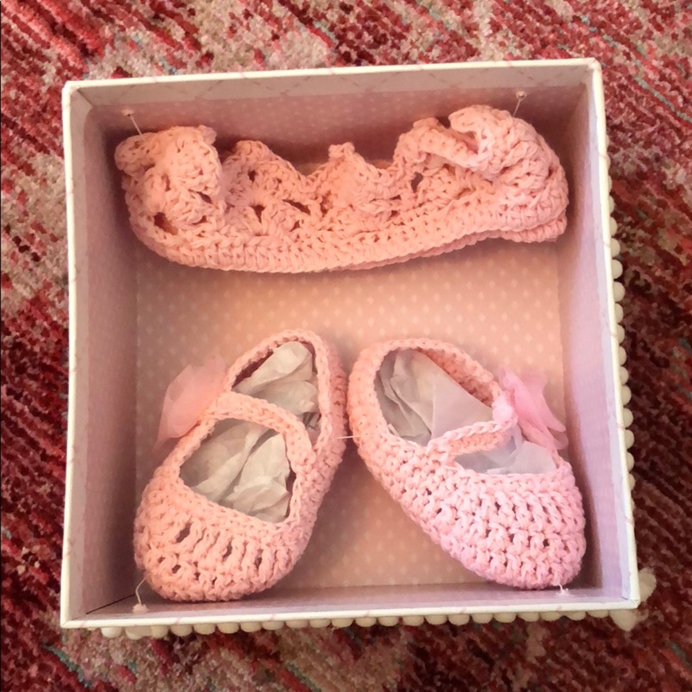 Baby Aspen Crown and Booties